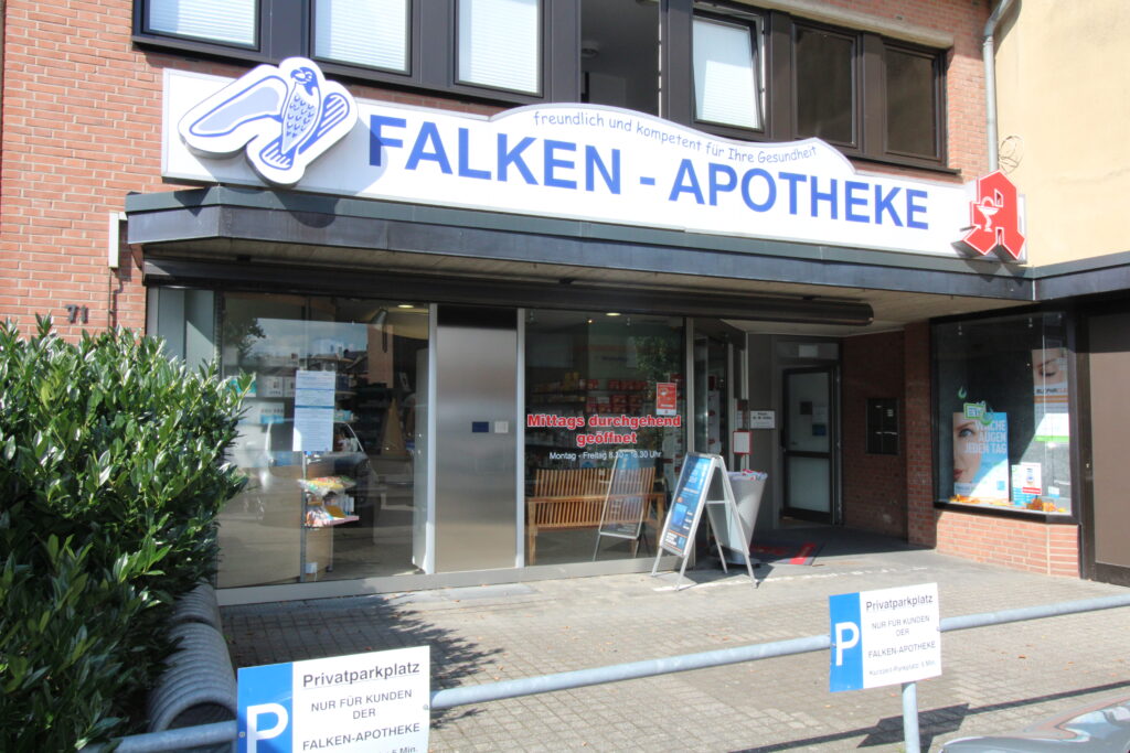 Filiale der Falken-Apotheke von Außen